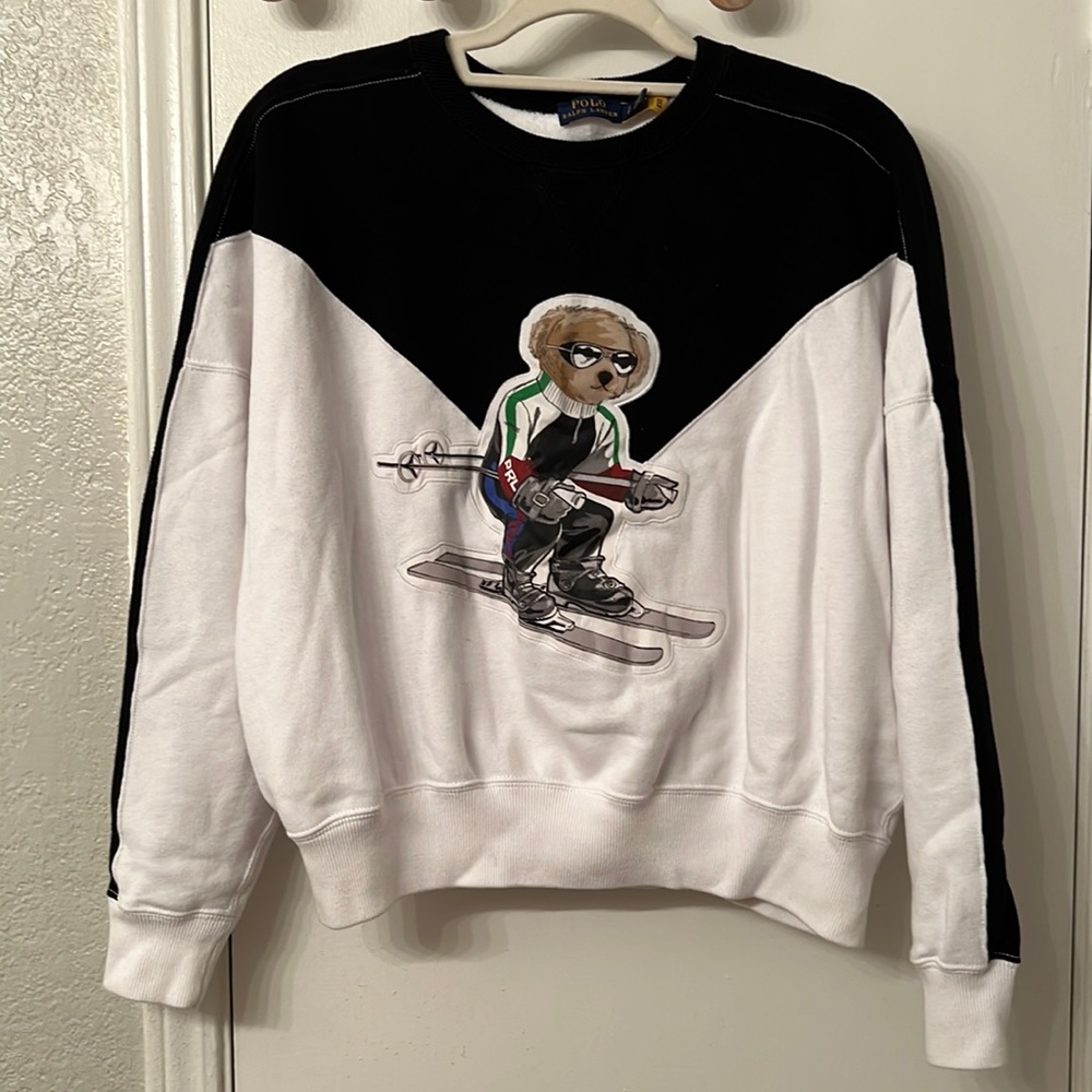 Very good condition Polo Ralph Lauren women’s sweatshirt colorBlack/white size S